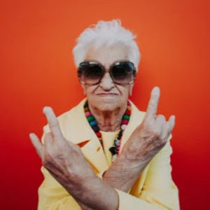 Meet your Posher, Elise